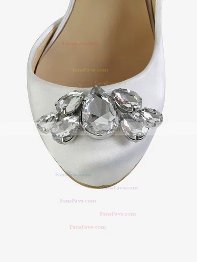 Women's White Silk Pumps with Crystal #Favs03030600