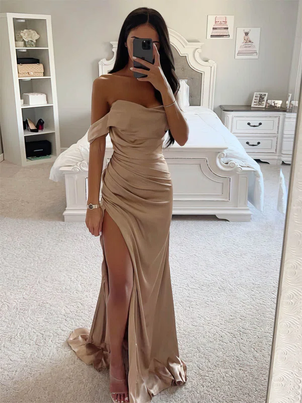 Sheath/Column Off-the-shoulder Silk-like Satin Sweep Train Prom Dresses With Split Front #Favs020115818