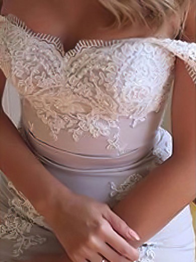 Sheath/Column Off-the-shoulder Silk-like Satin Knee-length Appliques Lace Different Short Prom Dresses #Favs020103674