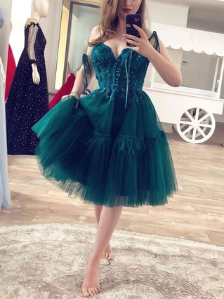 A-line V-neck Tulle Knee-length Beading Short Prom Dresses #Favs020107102 A-line V-neck Tulle Knee-length Beading Short Prom Dresses #Favs020107102