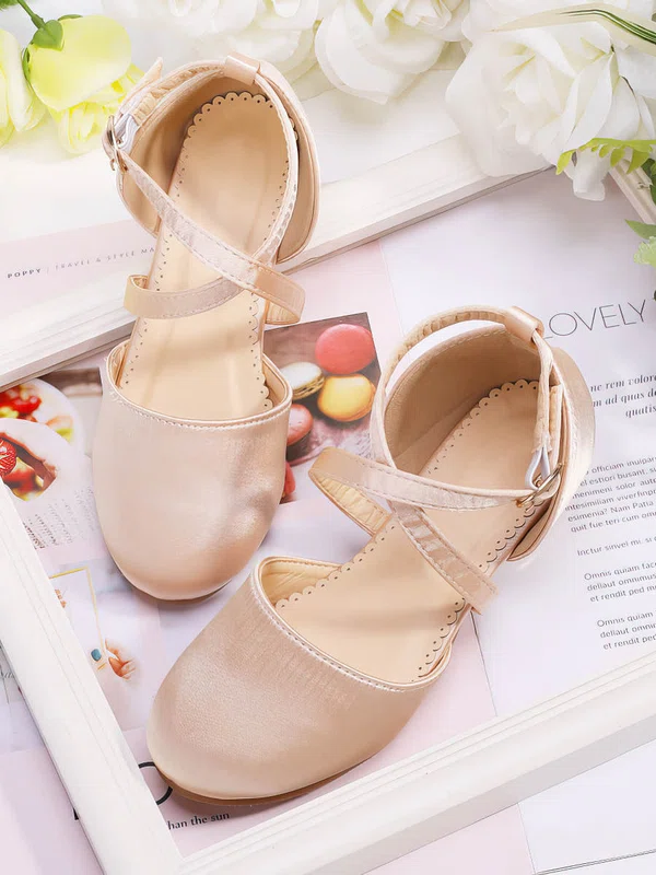 Kids' Closed Toe Cloth Buckle Low Heel Girl Shoes #Favs03031514
