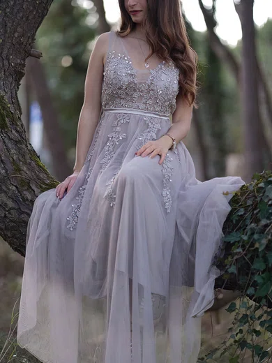 A-line V-neck Tulle Floor-length Prom Dresses With Appliques Lace #Favs020109387