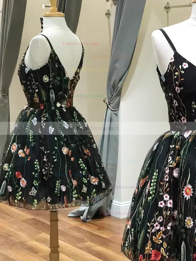 A-line V-neck Lace Tulle Short/Mini Homecoming Dresses With Appliques Lace #Favs020110527