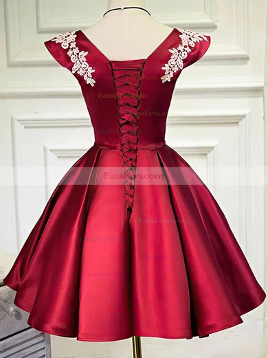 A-line V-neck Satin Short/Mini Homecoming Dresses With Appliques Lace #Favs020110076