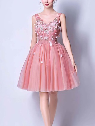 A-line V-neck Lace Tulle Short/Mini Homecoming Dresses With Appliques Lace #Favs020110101 A-line V-neck Lace Tulle Short/Mini Homecoming Dresses With Appliques Lace #Favs020110101