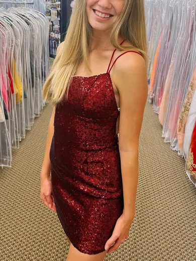 Sheath/Column Scoop Neck Sequined Short/Mini Homecoming Dresses #Favs020110659